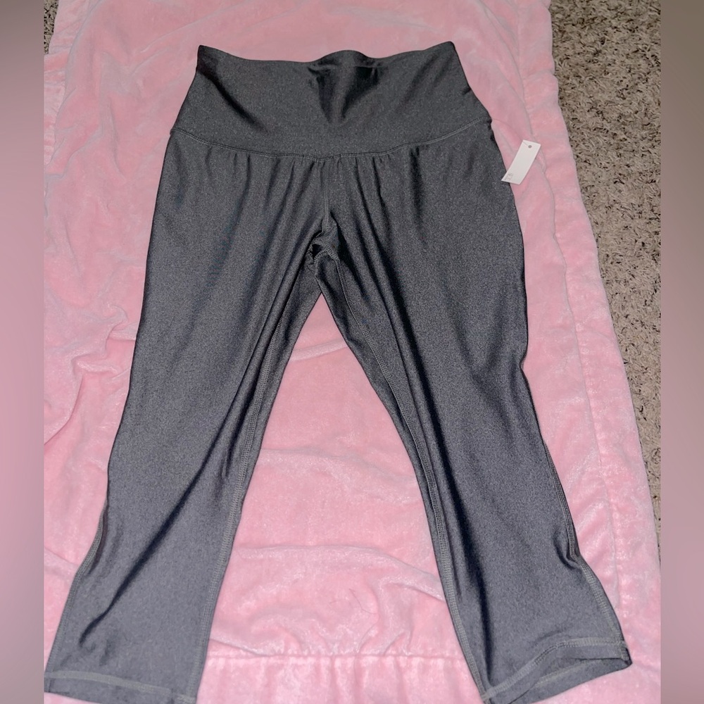 Athletic leggings